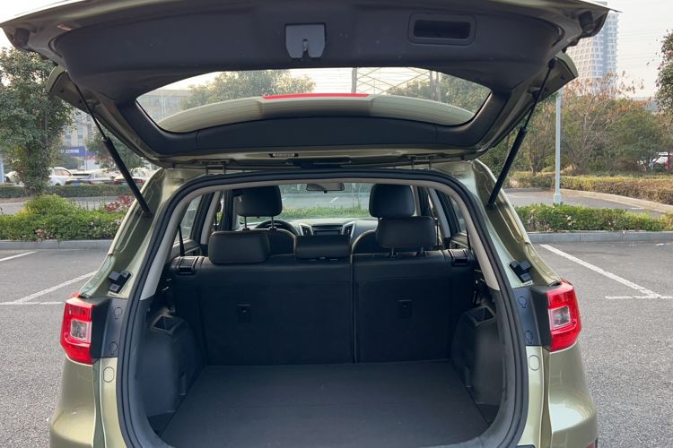 Used Changan CS75 2016 1.8T Automatic Elite Model China V Standard
