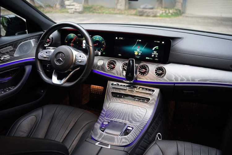 Used Mercedes-Benz CLS 2021 CLS 300 Luxury Model Interior 3