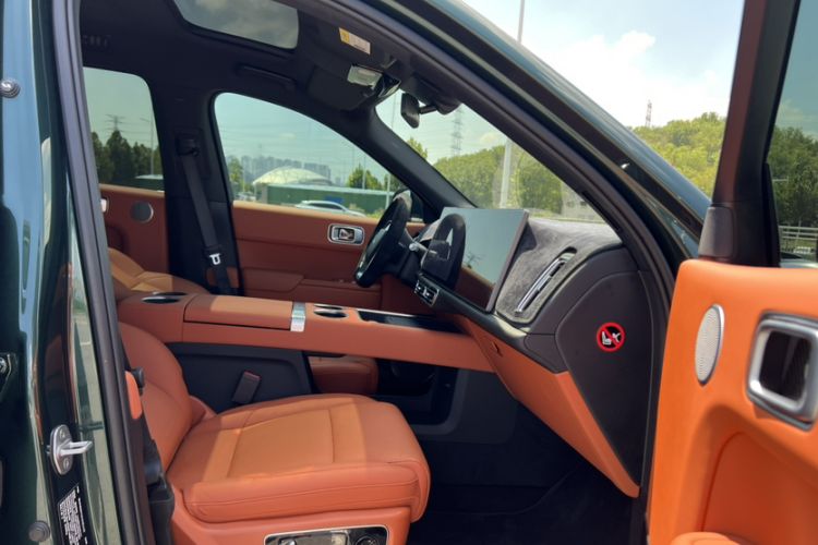 Used Li Auto L8 2023 Max model
