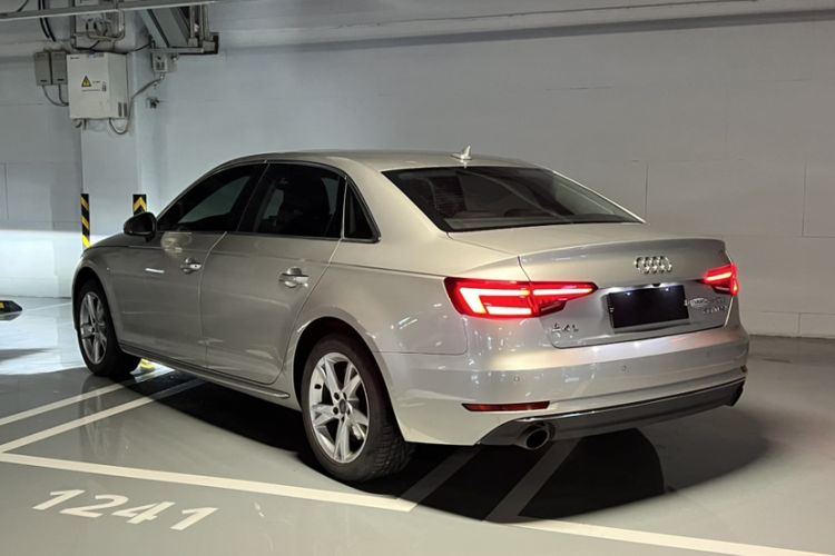 Used Audi A4L 2018 30th Anniversary Edition 40 TFSI Trendy Model Exterior 7