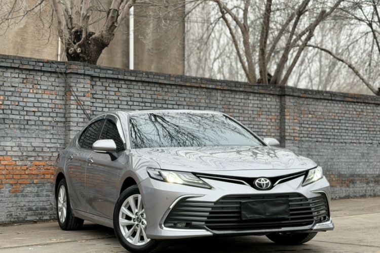 Used Toyota Camry 2021 2.0G Luxury Edition
