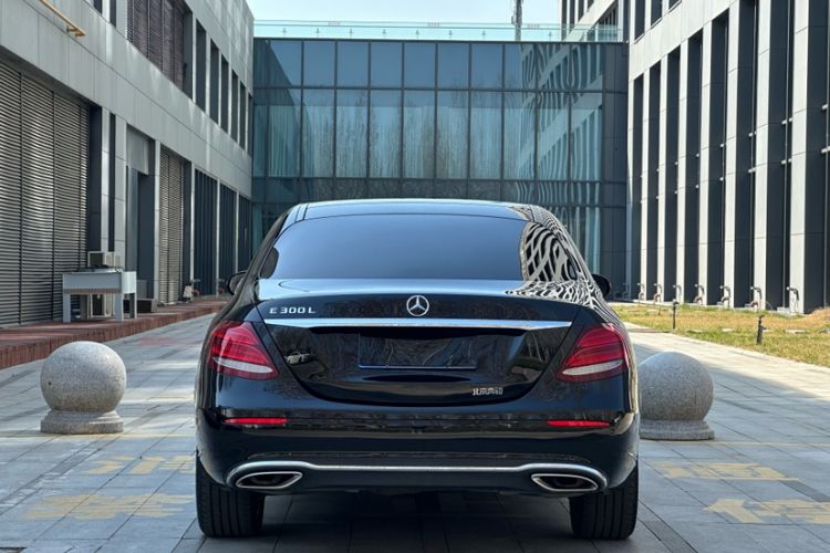 Used Mercedes-Benz E-Class 2018 Facelift E 300 L Luxury Edition Exterior 5