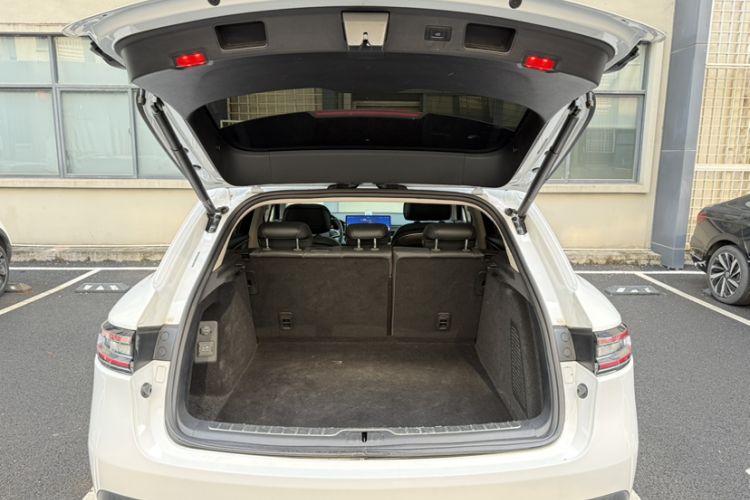 Used Hima AITO M5 2022 Range-Extended Rear-Drive Standard Version Trunk