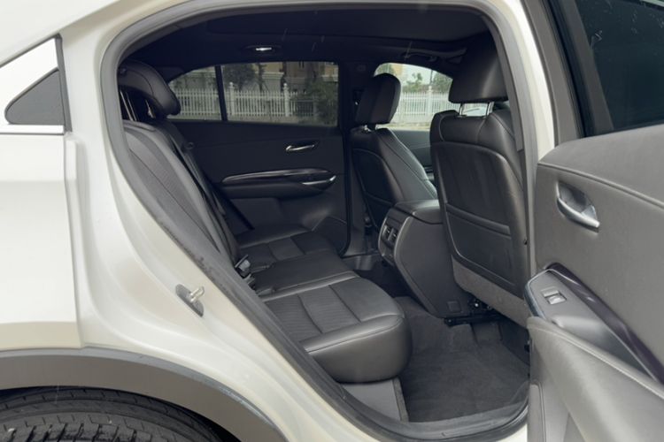 Used Cadillac XT4 2021 28T Two-Wheel Drive Tech Edition