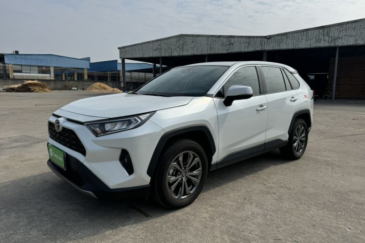 Used Toyota RAV4 2023 2.0L CVT Two-Wheel Drive Fashion Edition