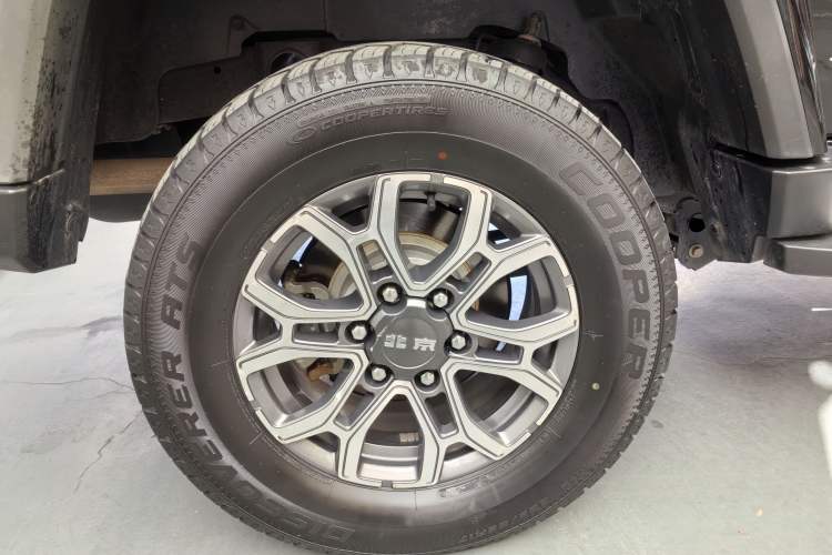 Used BAIC Off-Road BJ40 2023 2.0T Automatic Four-Wheel Drive Urban Hunter Edition Chivalrous Type
