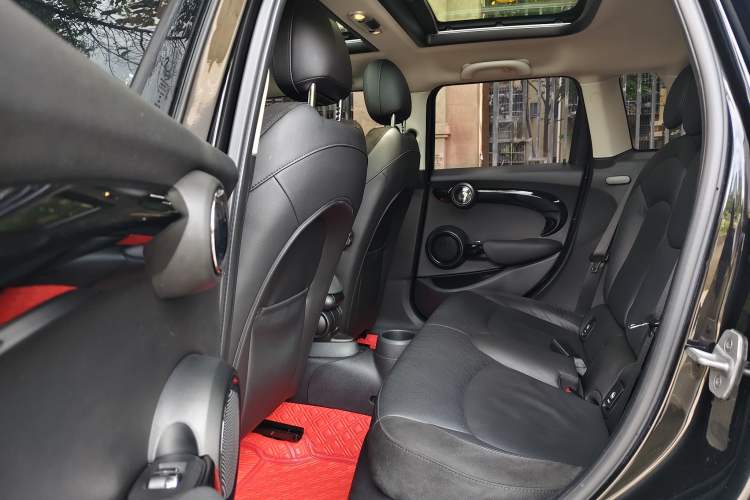 Used MINI 2021 1.5T COOPER Artist Five-Door Edition Interior 4