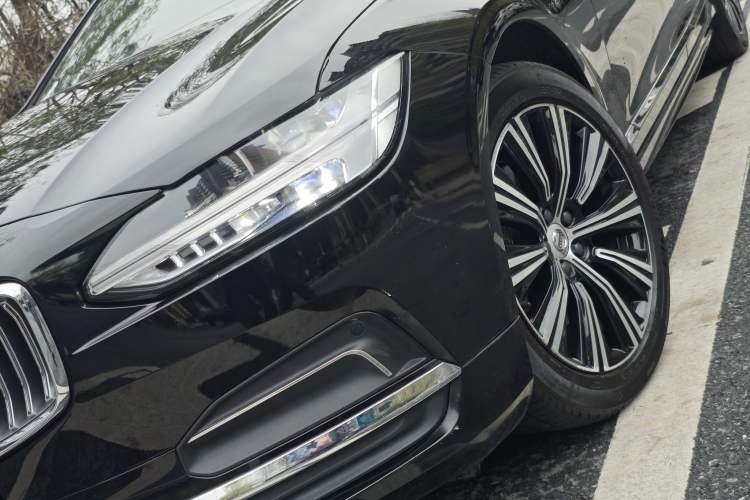 Used Volvo S90 2022 B5 Zhiyi Luxury Edition