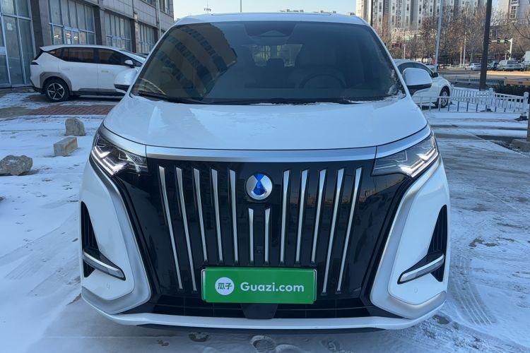 Used Denza D9 2022 EV 620 Prestige Model Exterior 1