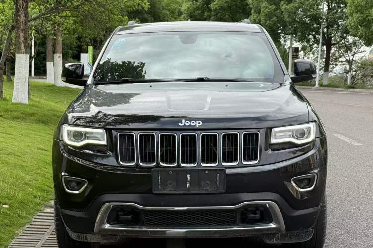 Used Jeep Grand Cherokee 2014 3.0L Comfort Navigation Edition