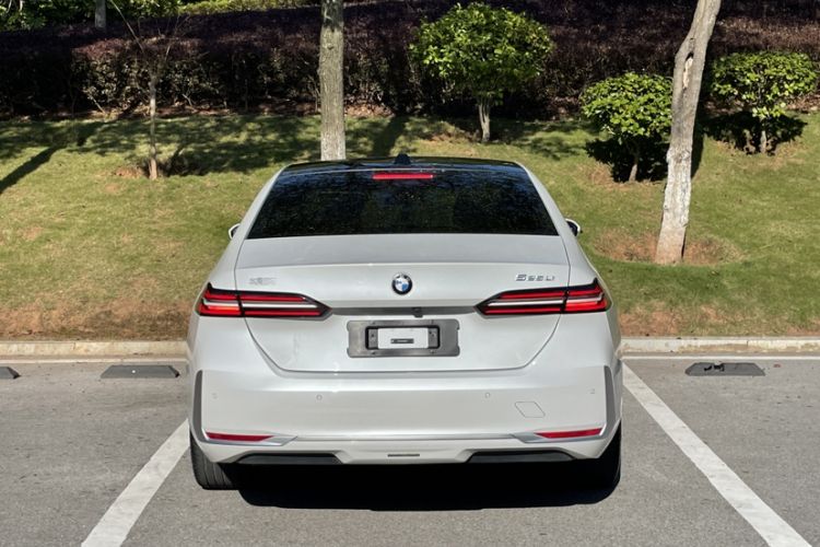 Used BMW 5 Series 2025 525Li Luxury Package