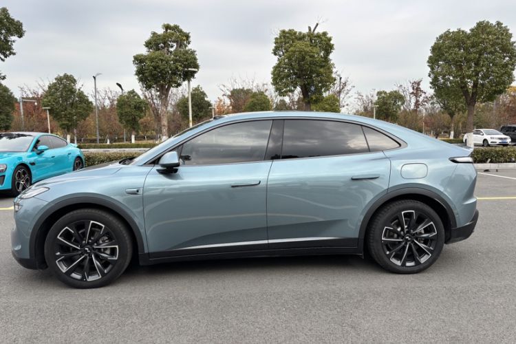 Used ONVO L60 2024 60 kWh Rear-Drive Version