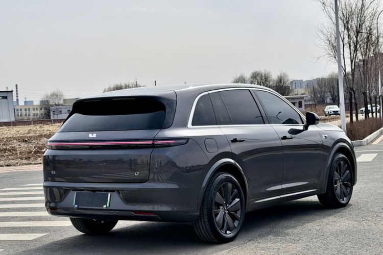 Used Li Auto L7 2023 Pro Model Exterior 1