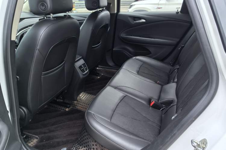 Used Buick Verano 2018 Sedan 20T Dual-Clutch Leading Model
