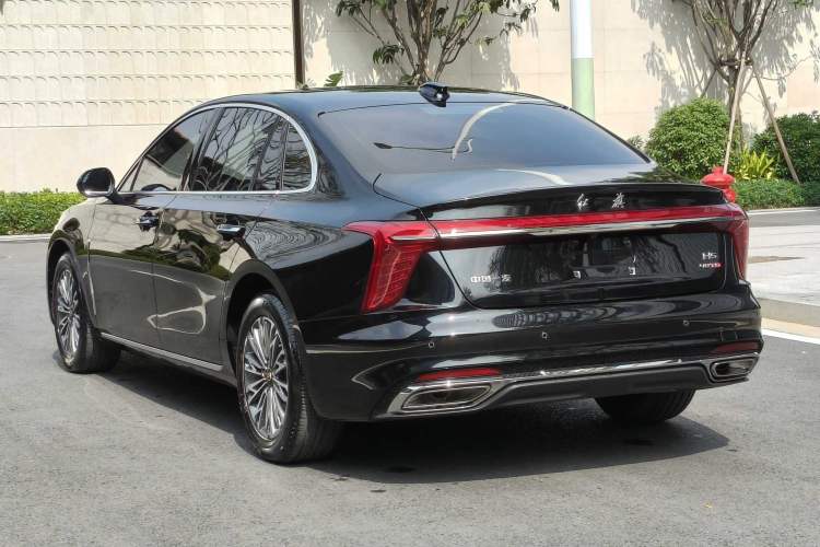 Used Hongqi H5 2025 2.0T Automatic Flag Edition – 500 000 Units Commemorative Version Exterior 6