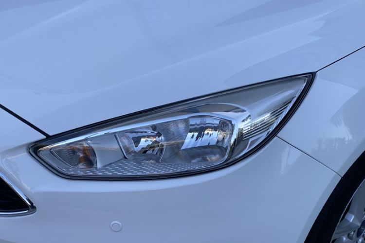 Used Ford Focus 2015 Hatchback 1.6L Manual Fashion Edition
