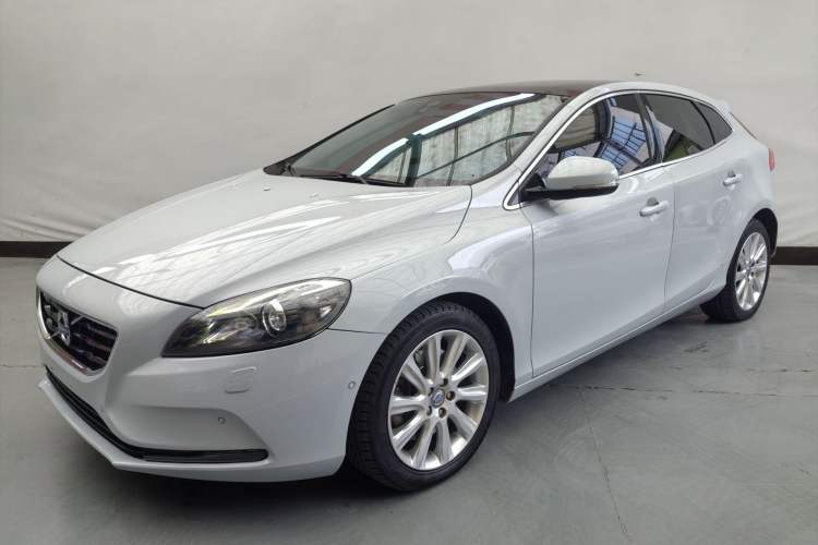 Used Volvo V40 2014 2.0T Zhiya Edition