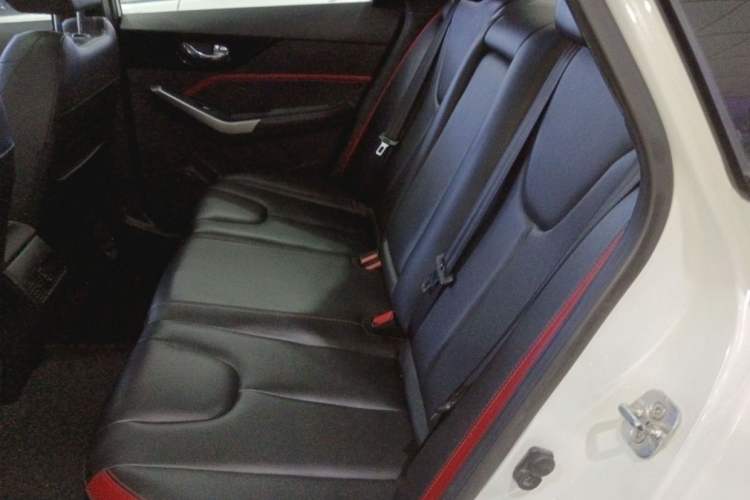 Used Venucia D60 2018 1.6L CVT Smart Connect Elite Edition
