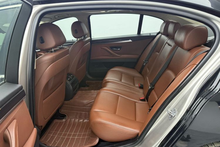 Used BMW 5 Series 2014 520Li Elegant Model Interior 8
