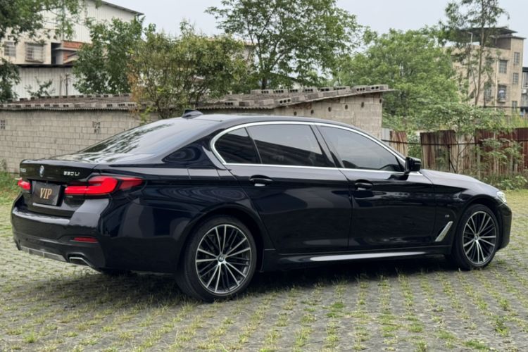 Used BMW 5 Series 2021 Facelifted 530Li Leading Edition M Sport Package
