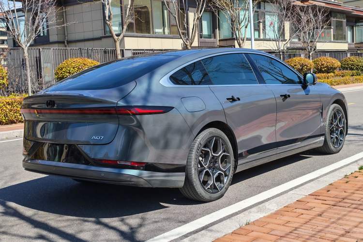 Used CHANGAN NEVO A07 2024 All-Electric "True Fragrance" Edition 710 Flagship Model Exterior 4