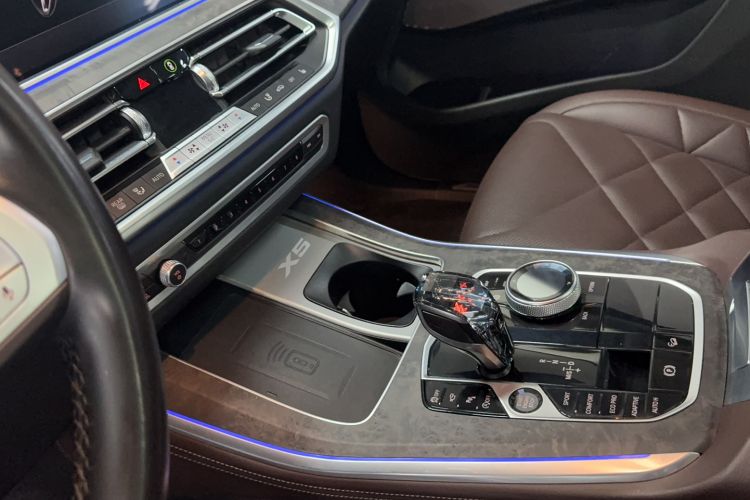 Used BMW X5 2022 Restyled xDrive 30Li Luxury Version M Sport Package