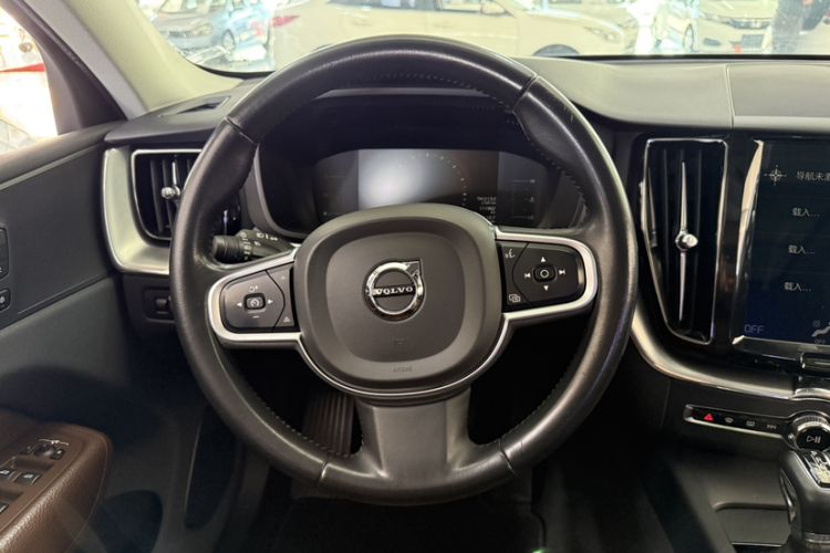 Used Volvo XC60 2019 T5 4x4 Smart Edition China VI Standard