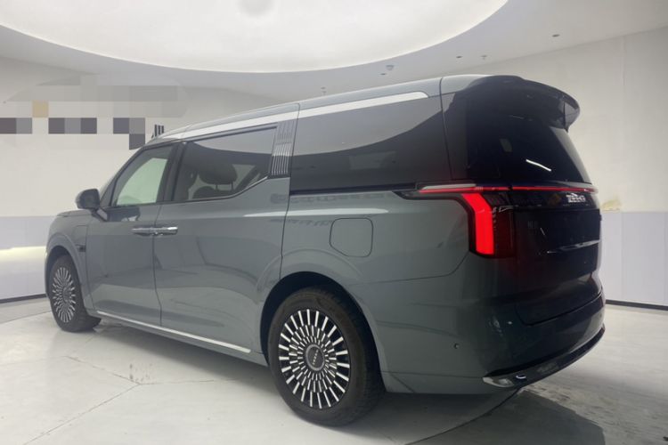 Used Zeekr 009 2024 7-Seater Walk-Through Version Four-Wheel Drive 108 kWh
