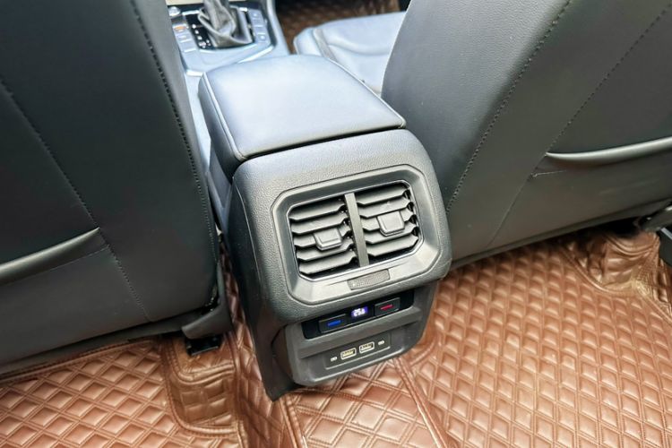 Used Volkswagen Tiguan L 2020 330TSI Automatic Two-Wheel Drive Panoramic Comfort Edition China VI Standard