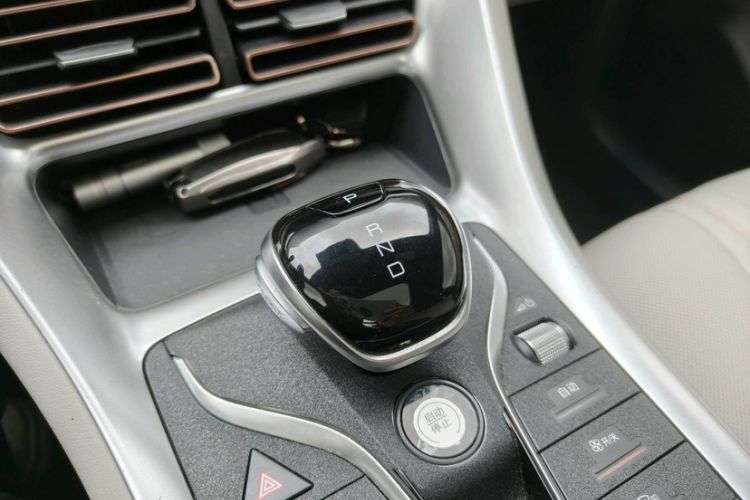 Used BYD Song Pro New Energy 2022 DM-i 110km Flagship Pro Model Interior 3