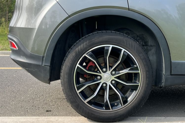 Used FAW Senya R7 2016 1.6L Manual Luxury Model