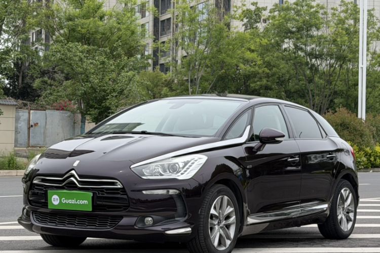 Used DS 5 2014 1.6T Luxury Edition THP160