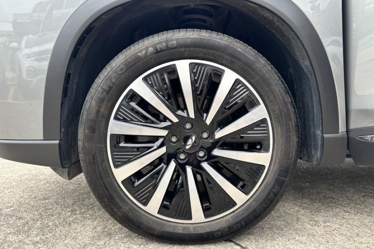 Used Fengyun T8 2025 1.5T 130 km Luxury Edition 5-Seater Exterior 3