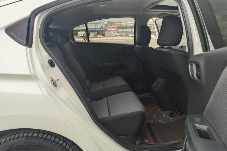 Used Honda Gienia 2017 1.5L CVT Comfort Version Interior 3