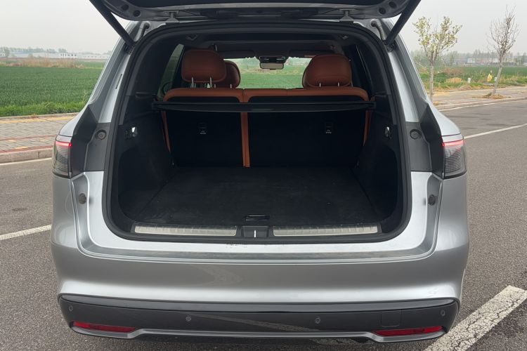 Used Hima AITO M8 2025 Extended-Range Ultra Version 53.4 kWh 5-Seater Edition Trunk