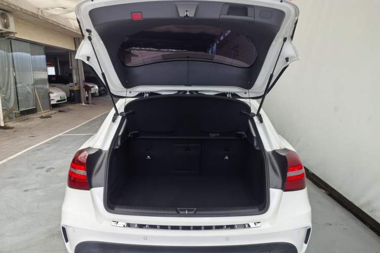 Used Mercedes-Benz GLA 2019 GLA 200 Fashion Model Exterior 11