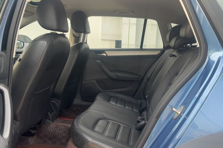 Used Skoda Rapid Spaceback 2014 1.6L Automatic Enjoyment Edition