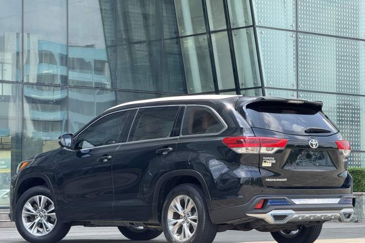 Used Toyota Highlander 2018 2.0T Two-Wheel Drive Elite Edition 7 Seats Emission Standard China V
