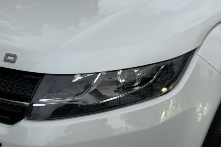 Used Land X7 2015 2.0T Panoramic Prestige Edition
