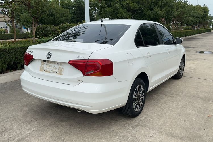 Used Volkswagen Jetta 2017 1.5L Manual Fashion Edition