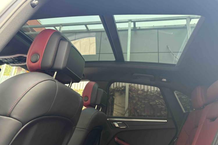 Used Porsche Macan 2024 Macan 2.0T