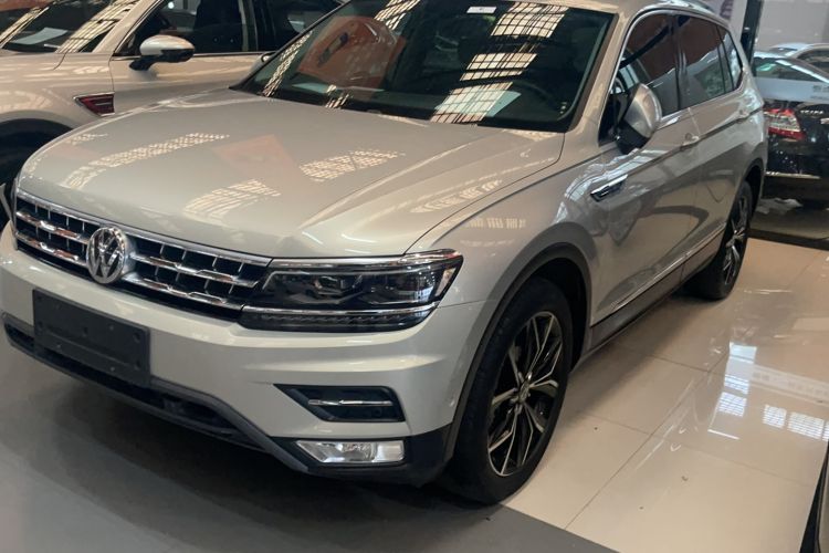 Used Volkswagen Tiguan L 2017 330TSI Automatic Two-Wheel Drive Flagship Edition