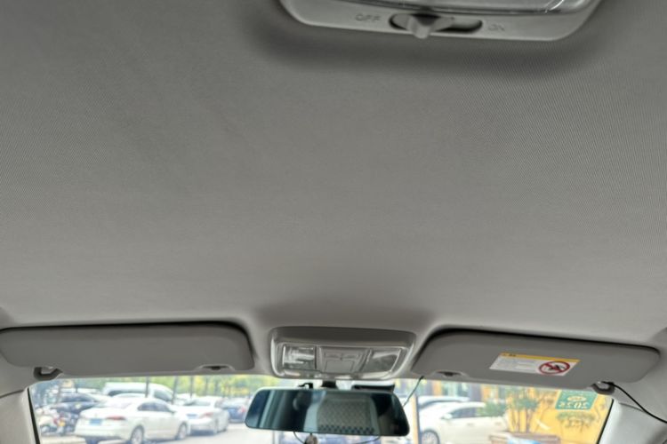 Used Haval H5 Classic 2013 Zhizun Edition 2.0L Manual Two-Wheel Drive Entry-Level Model