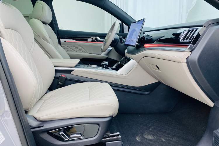 Used BYD Tang New Energy 2025 DM-i 115KM Prestige Model
