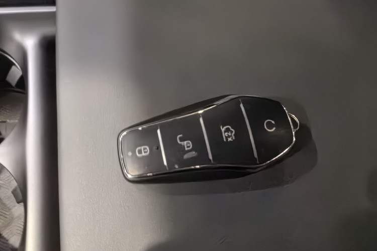 Used BYD Qin L 2024 DM-i 80KM Leading Model
