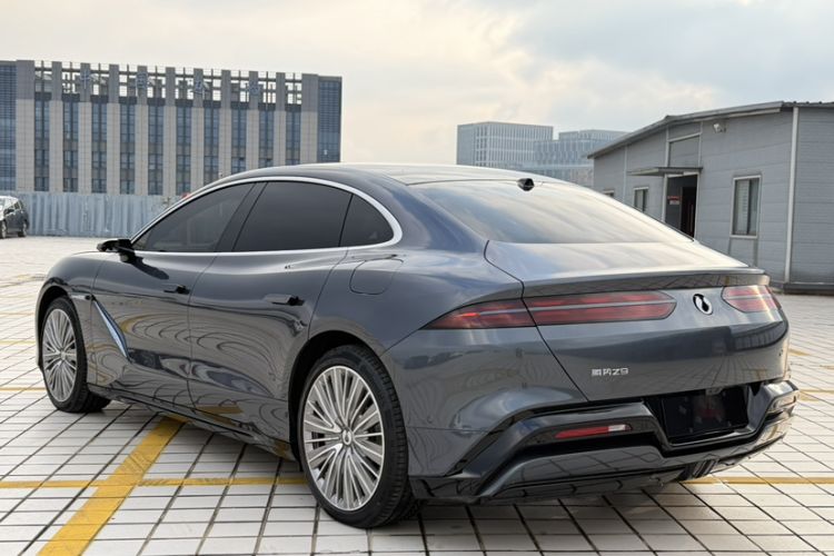 Used Denza Z9 2024 1100 km All-Wheel-Drive Ultra Version
