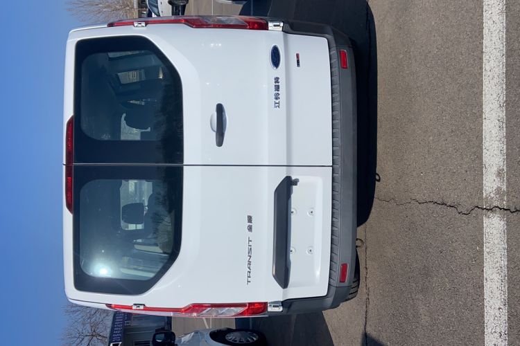 Used Ford Transit 2017 2.0T Diesel Multi-Purpose Commercial Vehicle Short Wheelbase Low Roof China V Standard