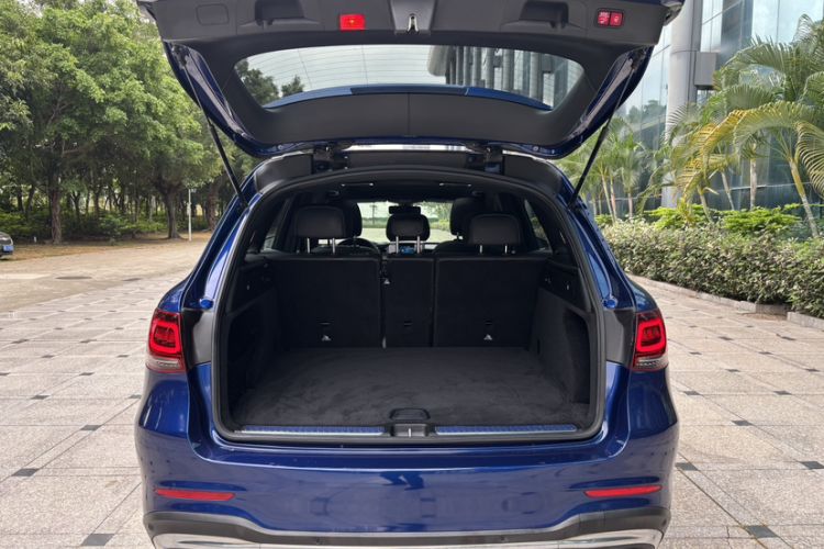 Used Mercedes-Benz GLC 2020 Facelifted GLC 260 L 4MATIC Dynamic Edition Trunk