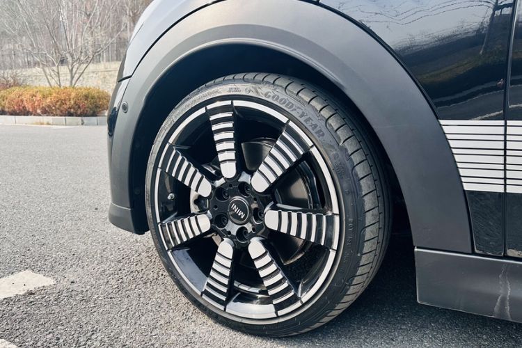 Used MINI 2023 Second Facelift 2.0T COOPER S CABRIO Artist
