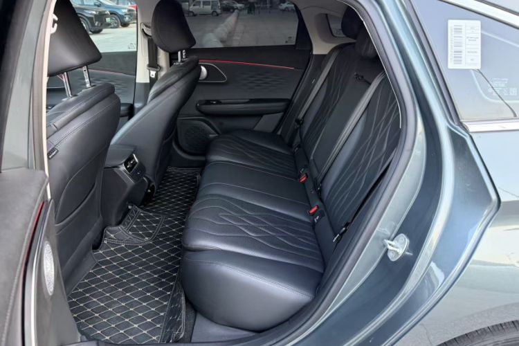 Used Chery Fengyun A8L 2025 1.5 TGDI 145 km Luxury Version Interior 6